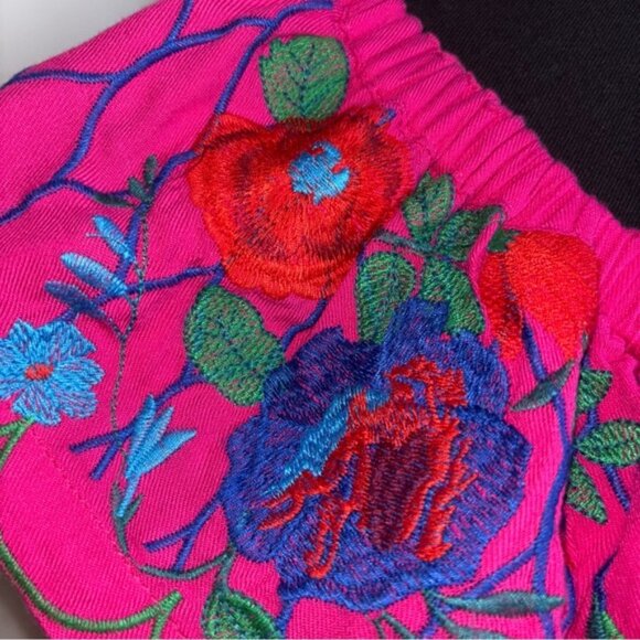 Umgee Women’s Large Vibrant Pink Ruffled Dress Floral Embroidery FLAWED - Picture 6 of 10